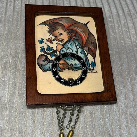 Adorable Vintage Umbrella Girl Hummel Miniature Wall Clock West Germany - Picture 1 of 4